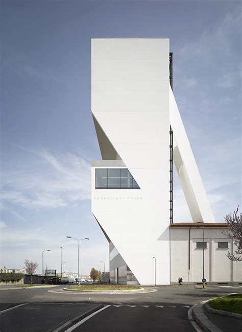 la nuova torre prada fondazione|La Fondazione Prada a Milano .